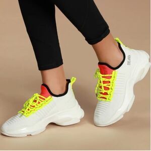 Steve Madden "MAC" Sneakers Size 9